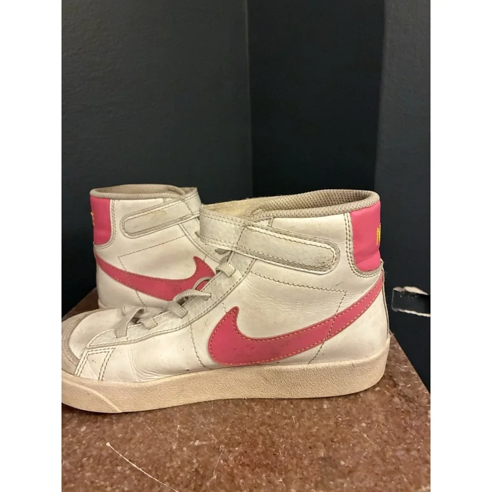 Nike Blazer Mid '77 White Pinksicle High Top Sneakers Kids Size 2Y